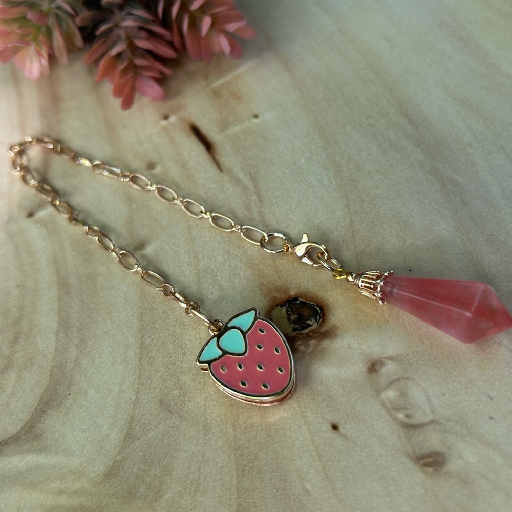 Strawberry Simulated Quartz Pendulum - Picture 2 of 2